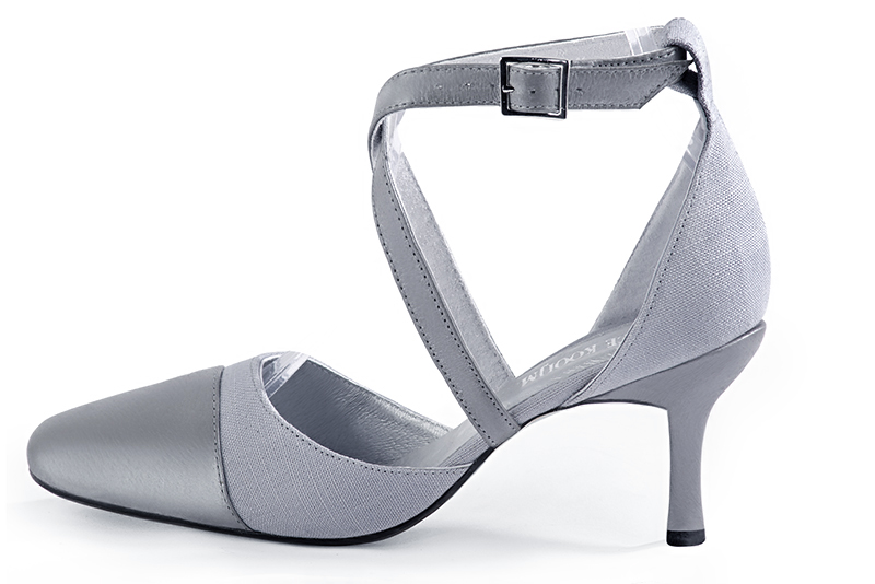 Mouse grey women's open side shoes, with crossed straps. Round toe. High slim heel. Profile view - Florence KOOIJMAN